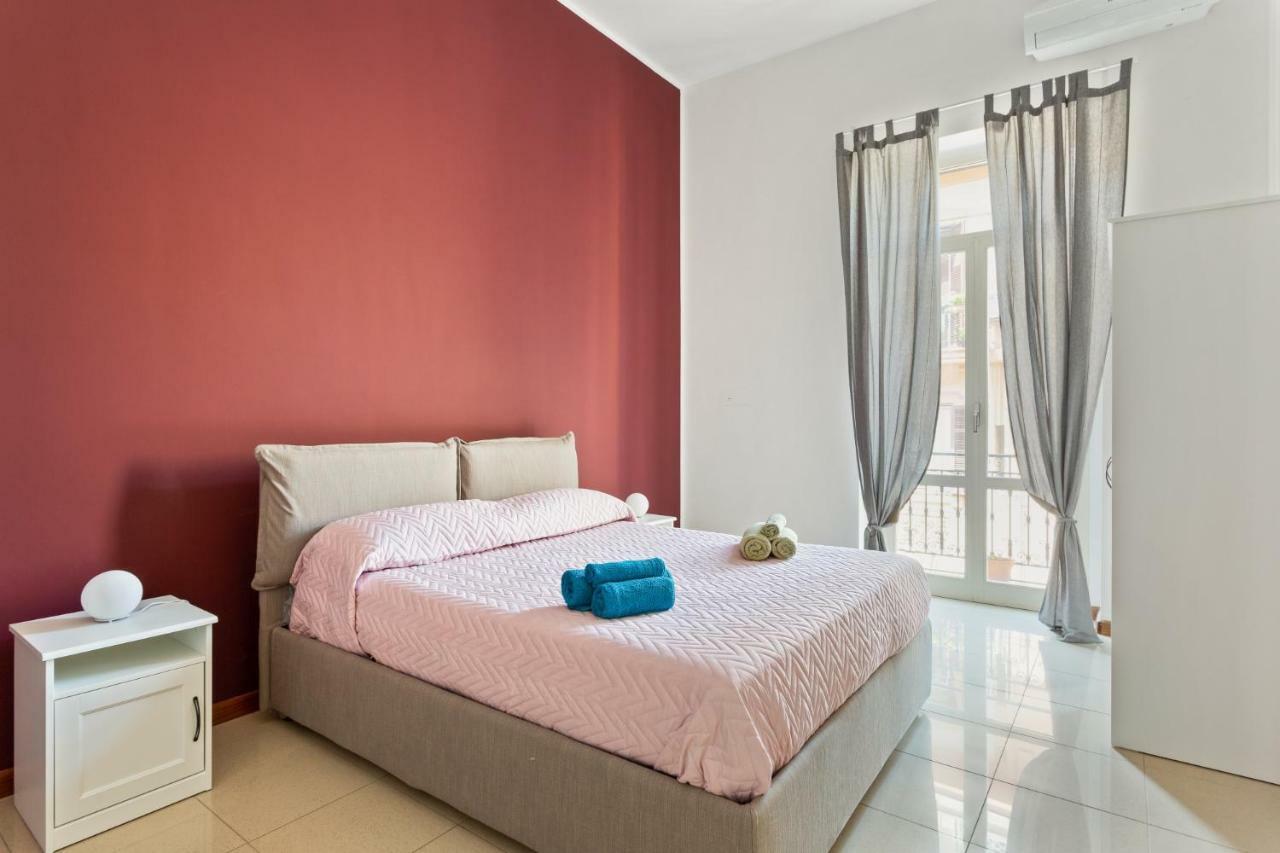 Apartamento La Smorfia Napoli Exterior foto